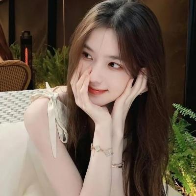 赤裸的美奈子